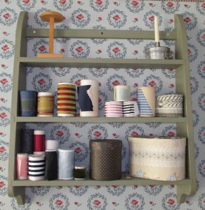 Faux Rolls of Ribbon