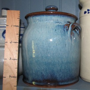 This is a nice one person pickle crock. It holds a half dozen little pickles. It is also a good size for a single serving of soup or such.  This is a Mark Presher piece. He throws at GCV and privately. 